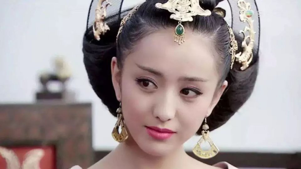 佟丽娅04.jpg