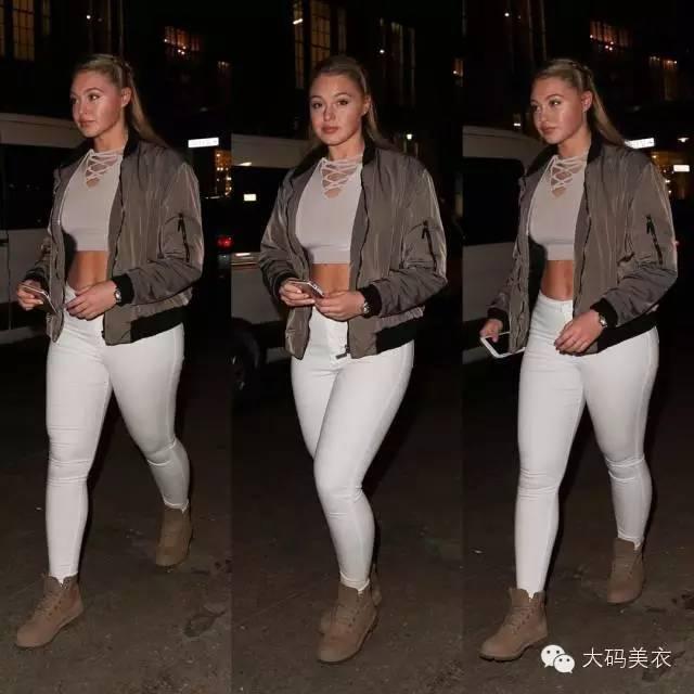 Iskra lawrence 11.jpg